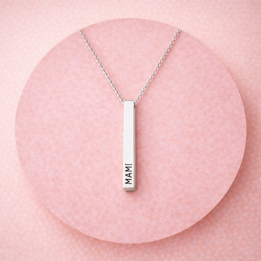 Gargantilla personalizada “Siempre contigo” – Un recuerdo grabado para siempre