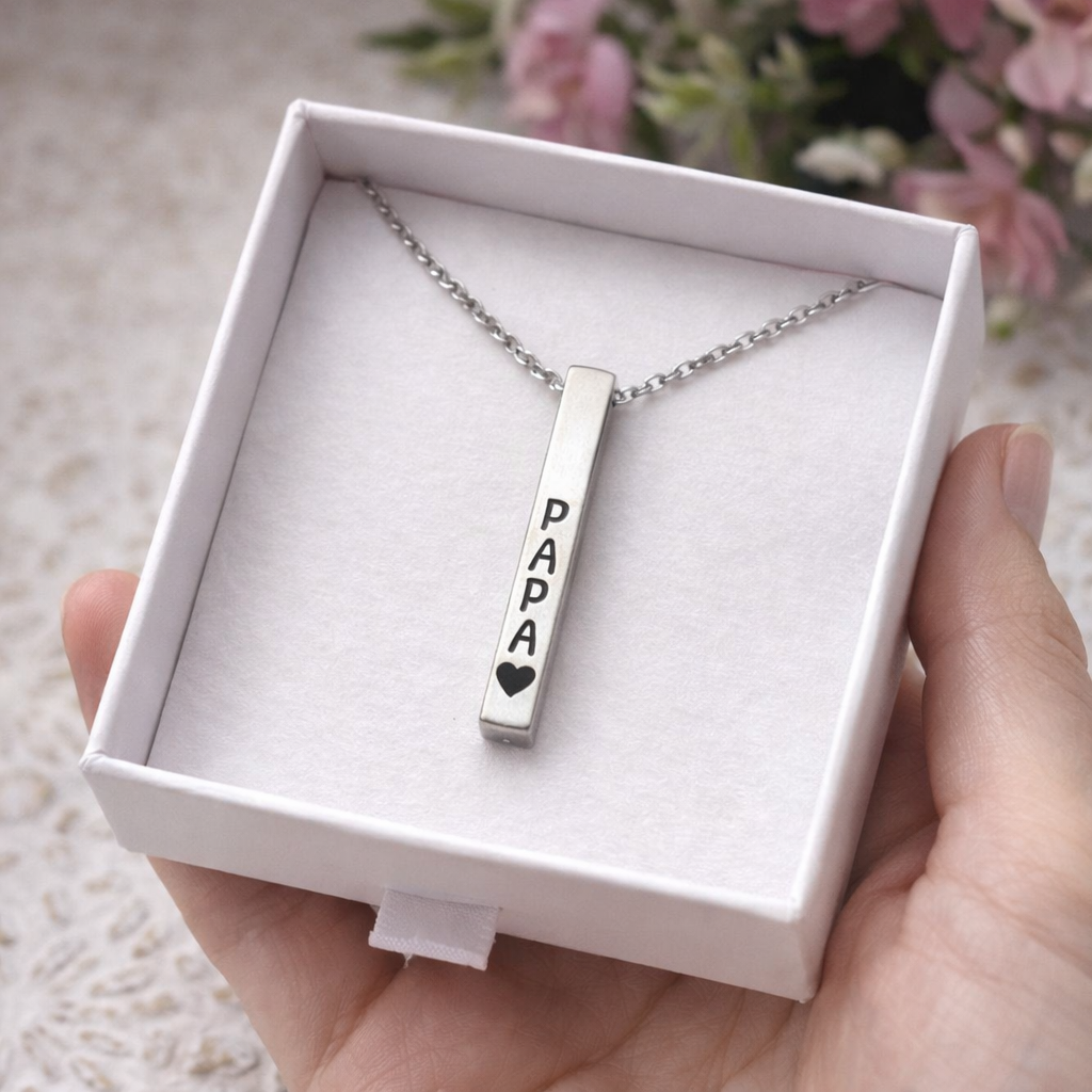 Gargantilla personalizada “Siempre contigo” – Un recuerdo grabado para siempre