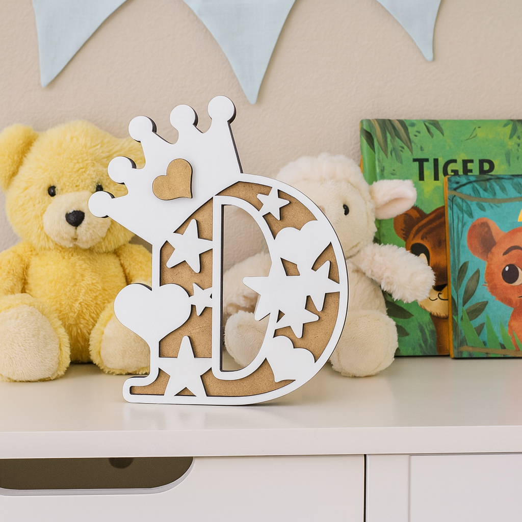 Letra decorativa infantil de madera – personalizable con nombre grabado a láser