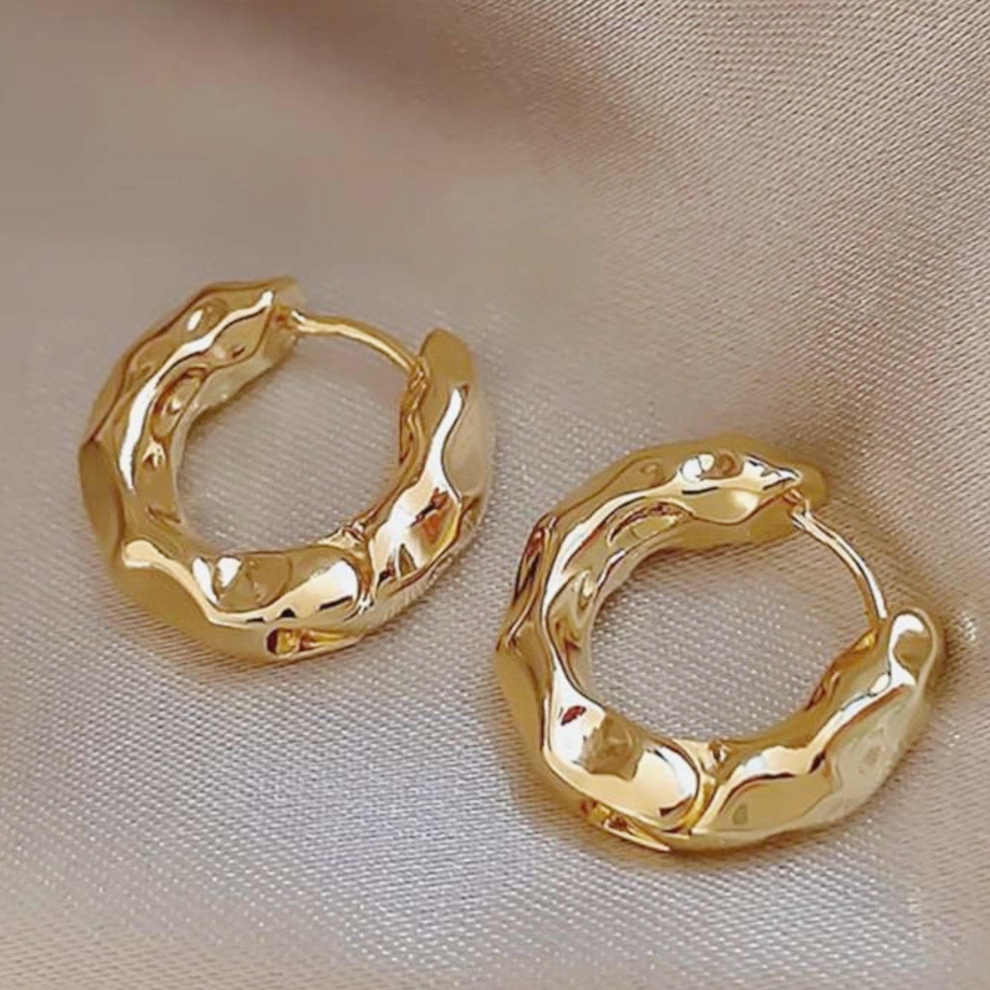 Aros de Acero Dorado Elena