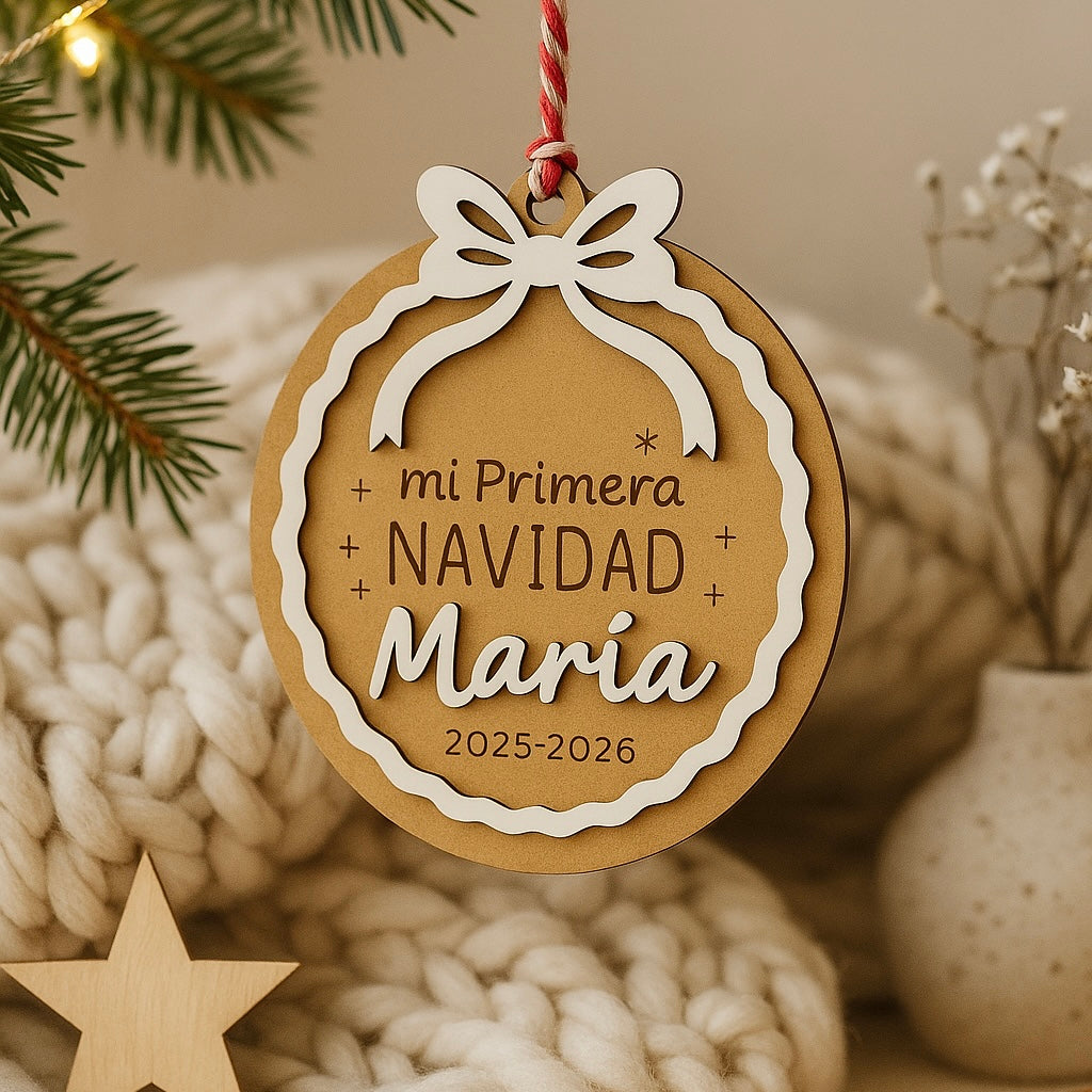 Adorno personalizado “Mi Primera Navidad” con nombre + bolsa de rafia