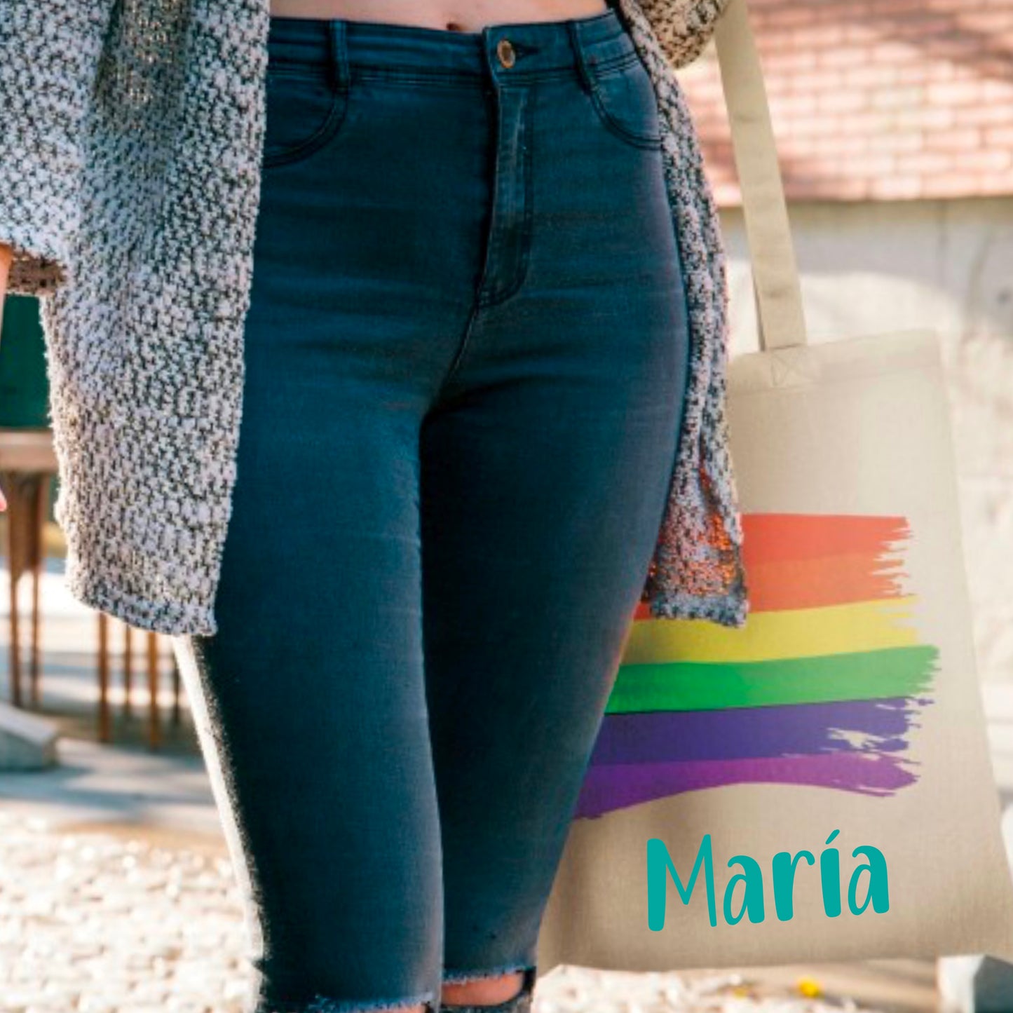 Bolso rainbow de algodón beige personalizado con nombre en vinilo, día de orgullo, LGTBI, Pride.