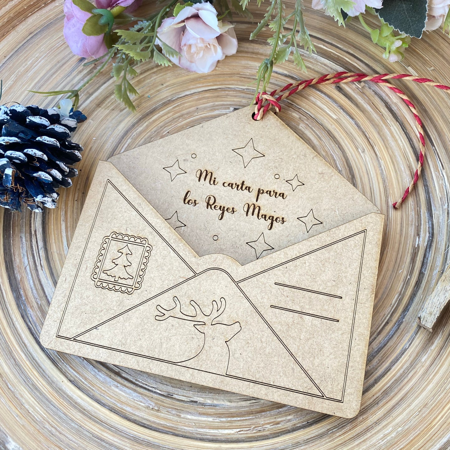 Carta de Madera Personalizada para Reyes Magos y Papá Noel - Handmade’s Victim | 12,5 x 12,5 cm - Opciones en Madera Natural o Blanca