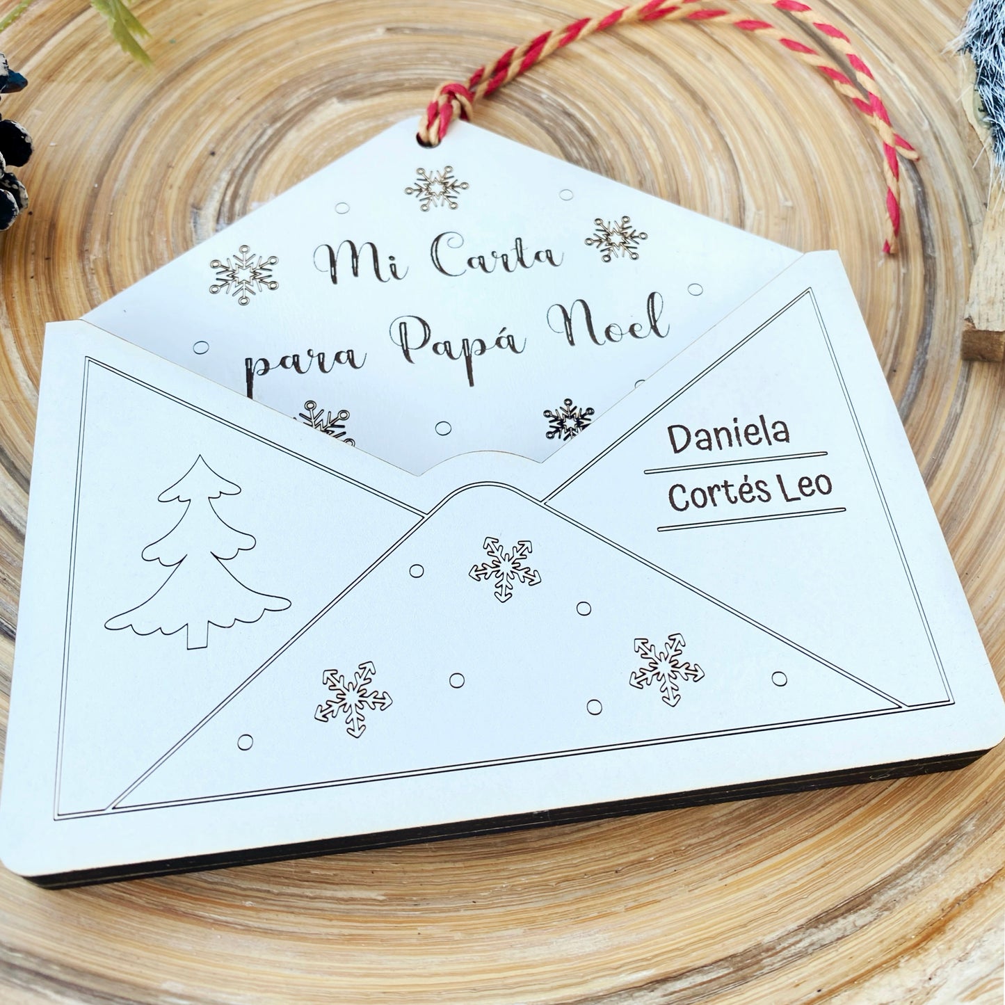 Carta de Madera Personalizada para Reyes Magos y Papá Noel - Handmade’s Victim | 12,5 x 12,5 cm - Opciones en Madera Natural o Blanca