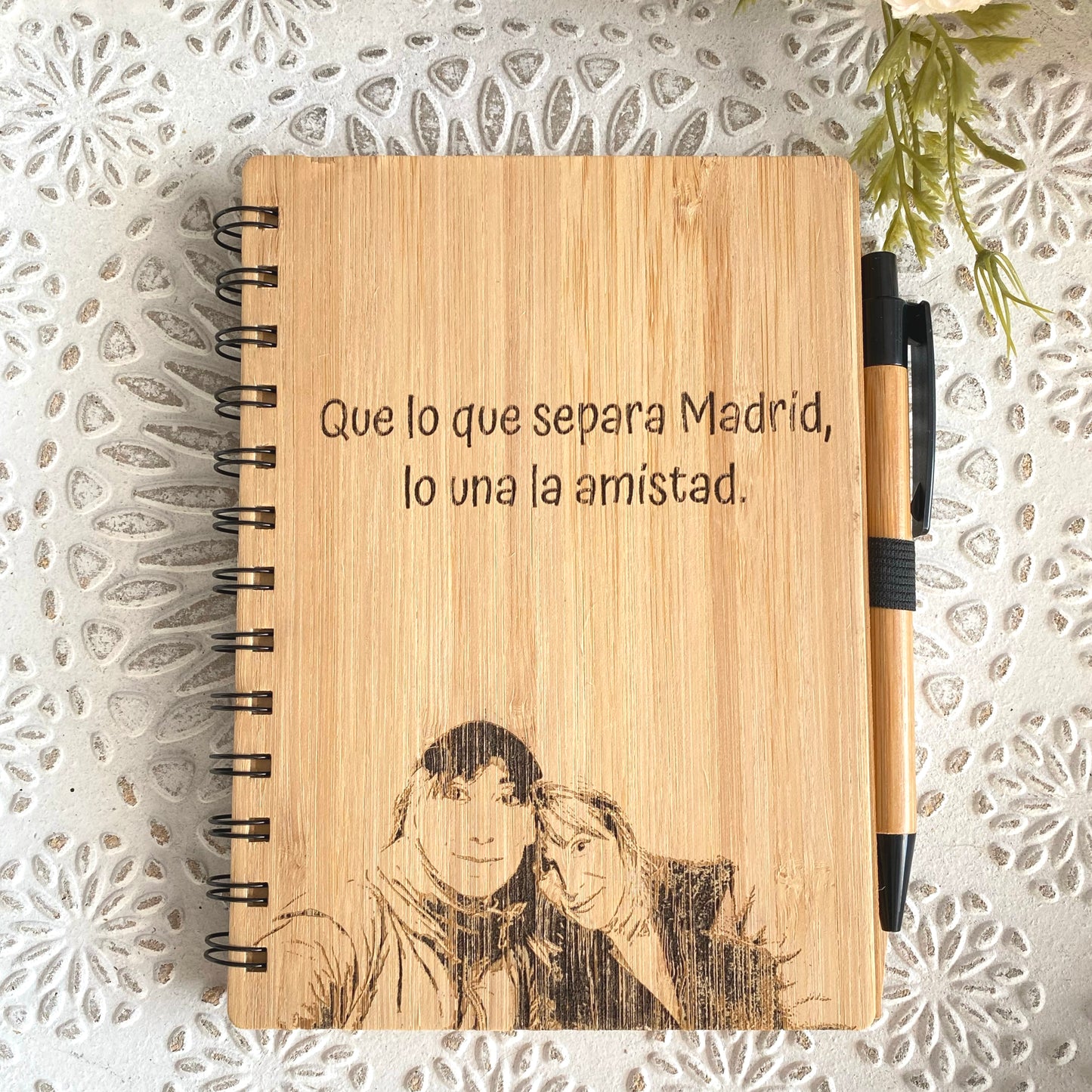 Set de Libreta Personalizada con foto y Bolígrafo de Bambú – Eco-Friendly, Ideal como Regalo Original y Sostenible