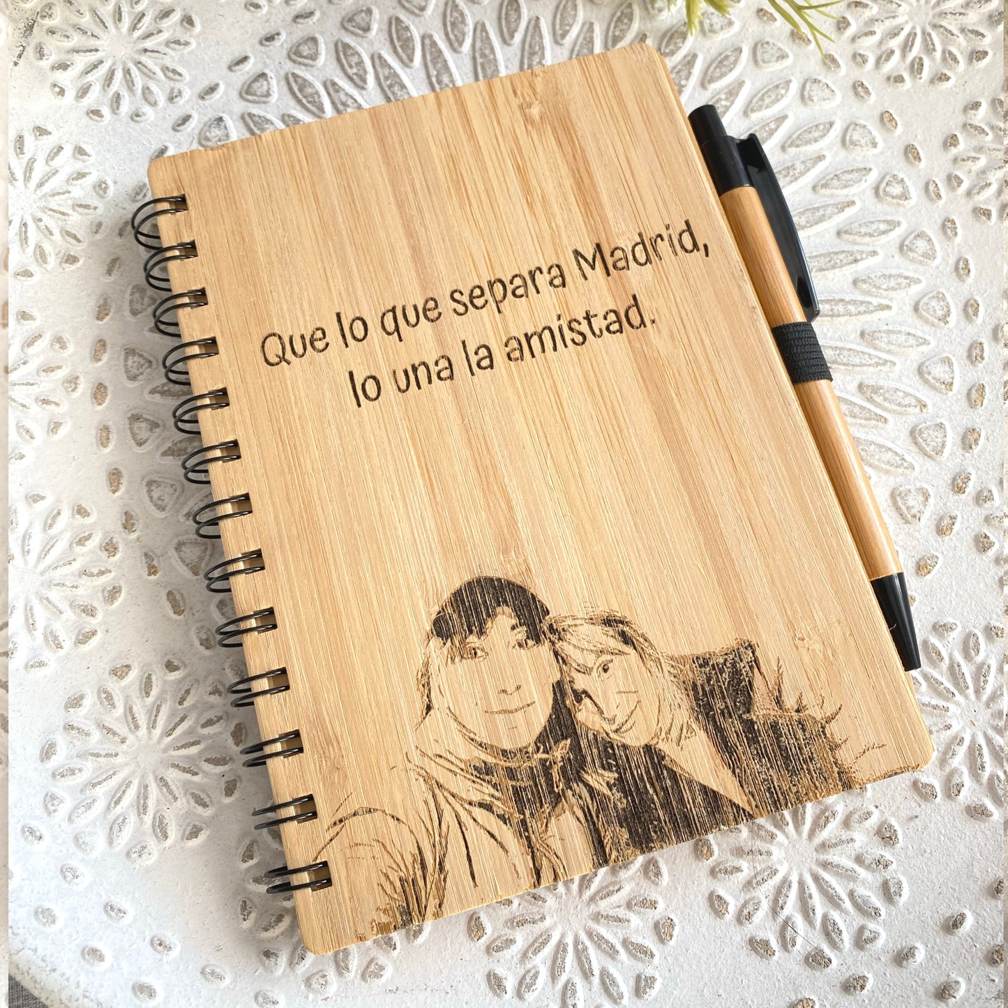 Set de Libreta Personalizada con foto y Bolígrafo de Bambú – Eco-Friendly, Ideal como Regalo Original y Sostenible